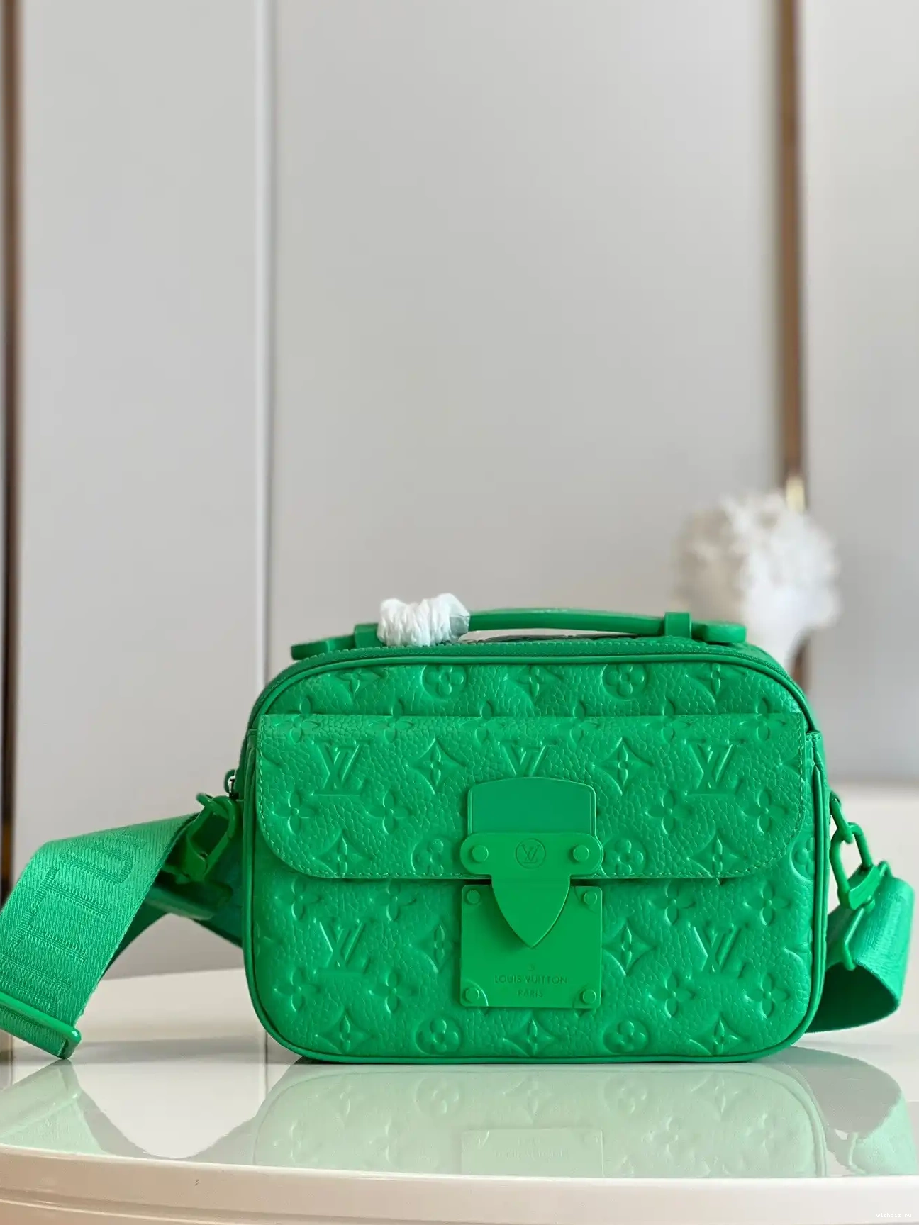 WIS MESSENGER VUITTON LOUIS S LOCK 0513